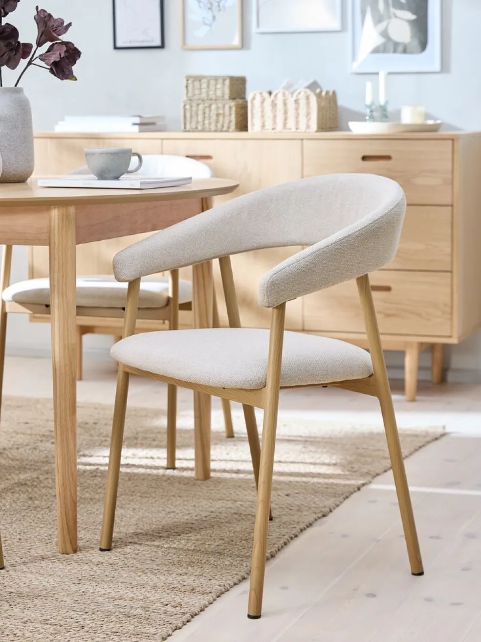 EJSINGChaise EJSING tissu beige/coloris chêne naturel
