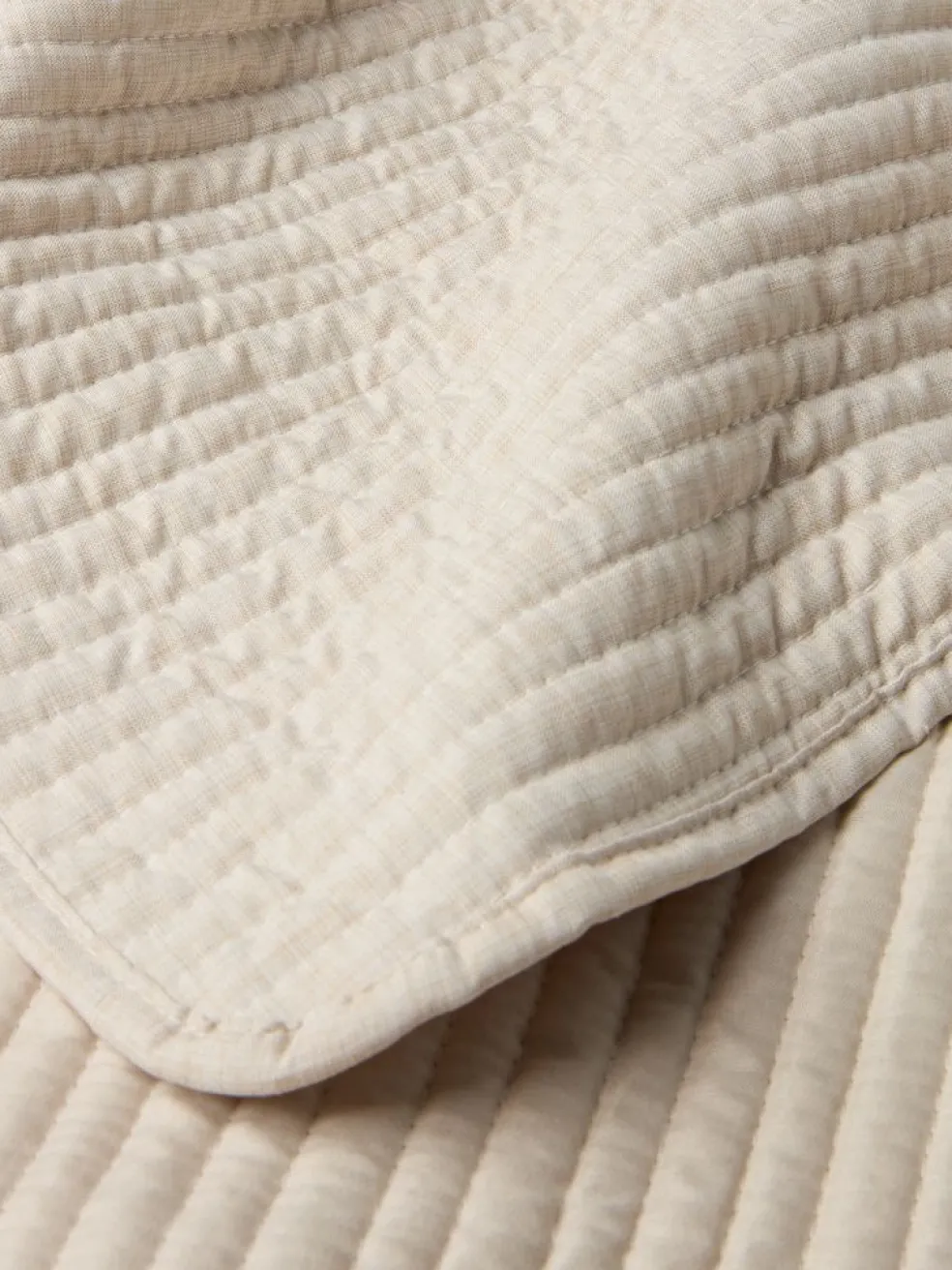 FAGERKLOKKECouvre-lit FAGERKLOKKE 220x240 beige