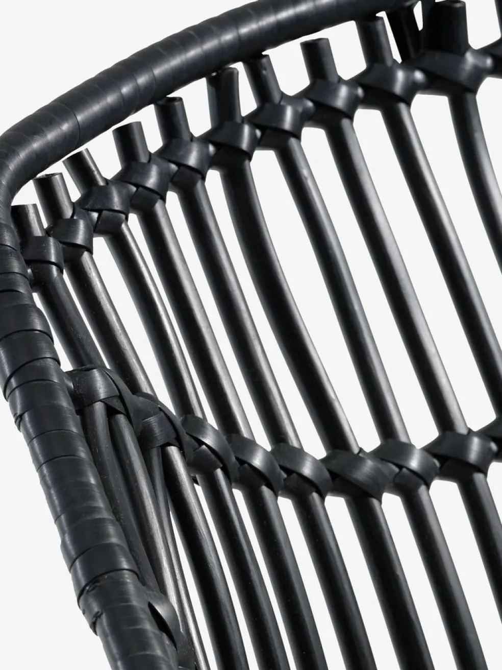FAUSING + ILDERHUSEFAUSING L220 table naturel + 4 ILDERHUSE chaises noir
