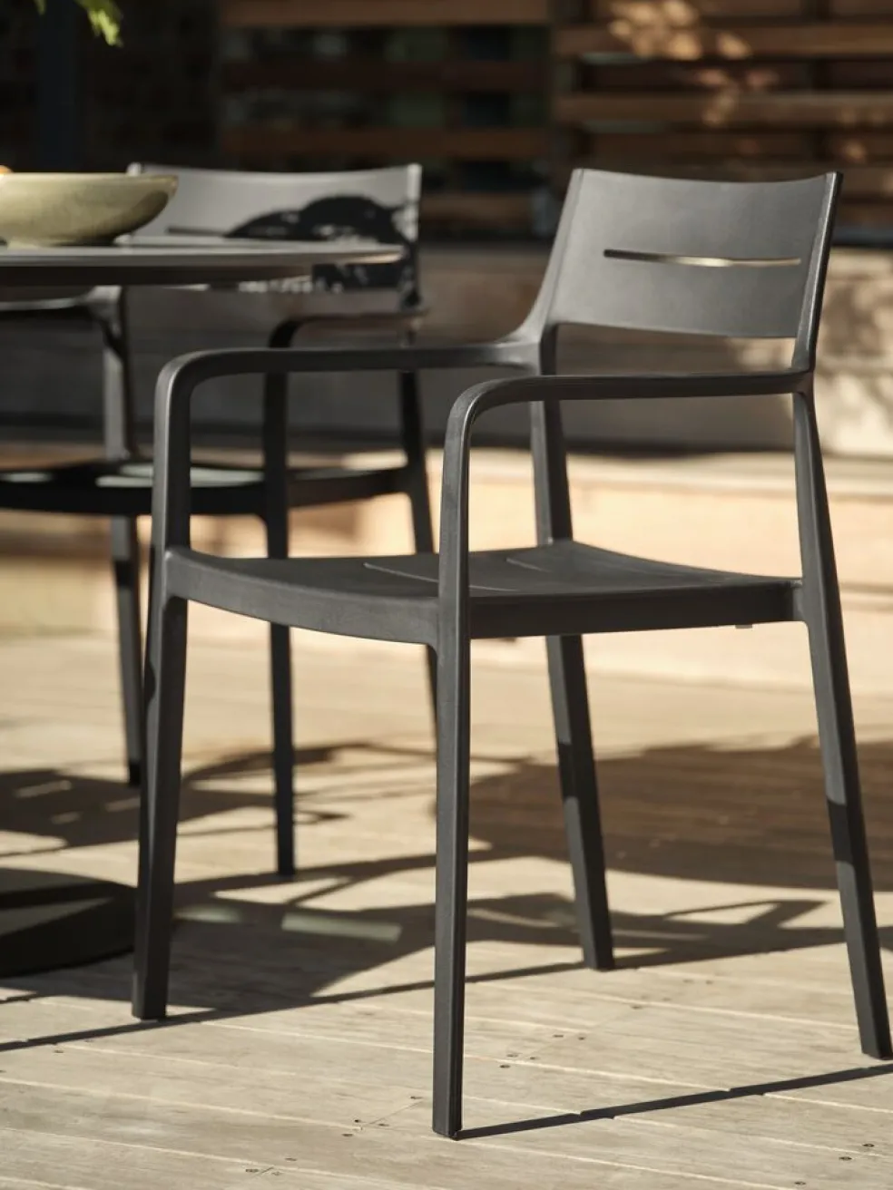 INGSTRUPChaise empilable INGSTRUP noir