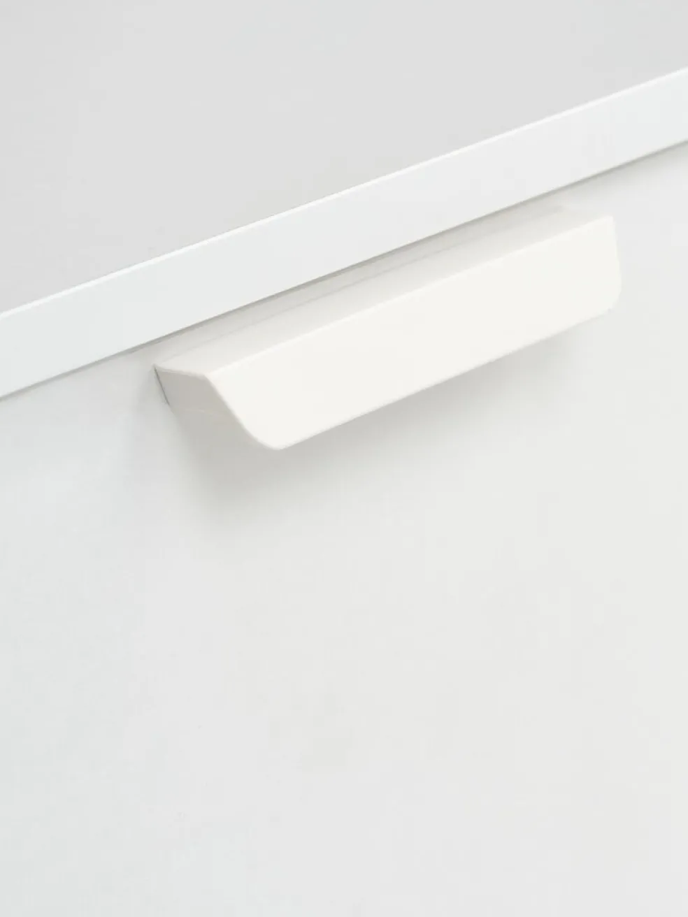 JENSLEVBuffet JENSLEV 2 portes 4 tiroirs blanc