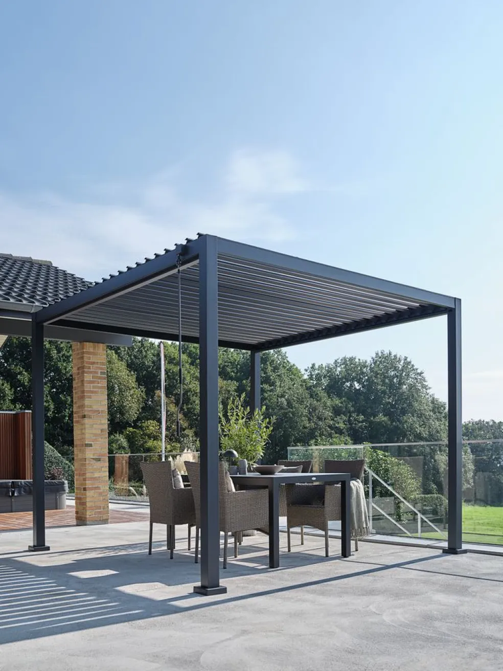 KONGEMOSEPergola KONGEMOSE l3xL3xH2,36m noir