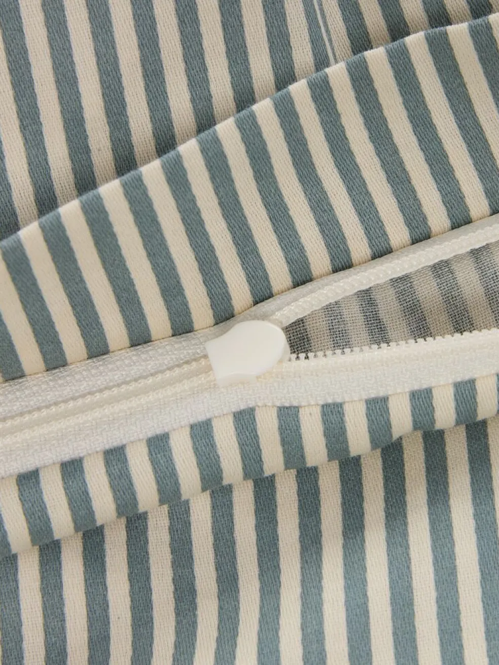 LILLYPlusParure de lit en satin LILLY 240x220 bleu