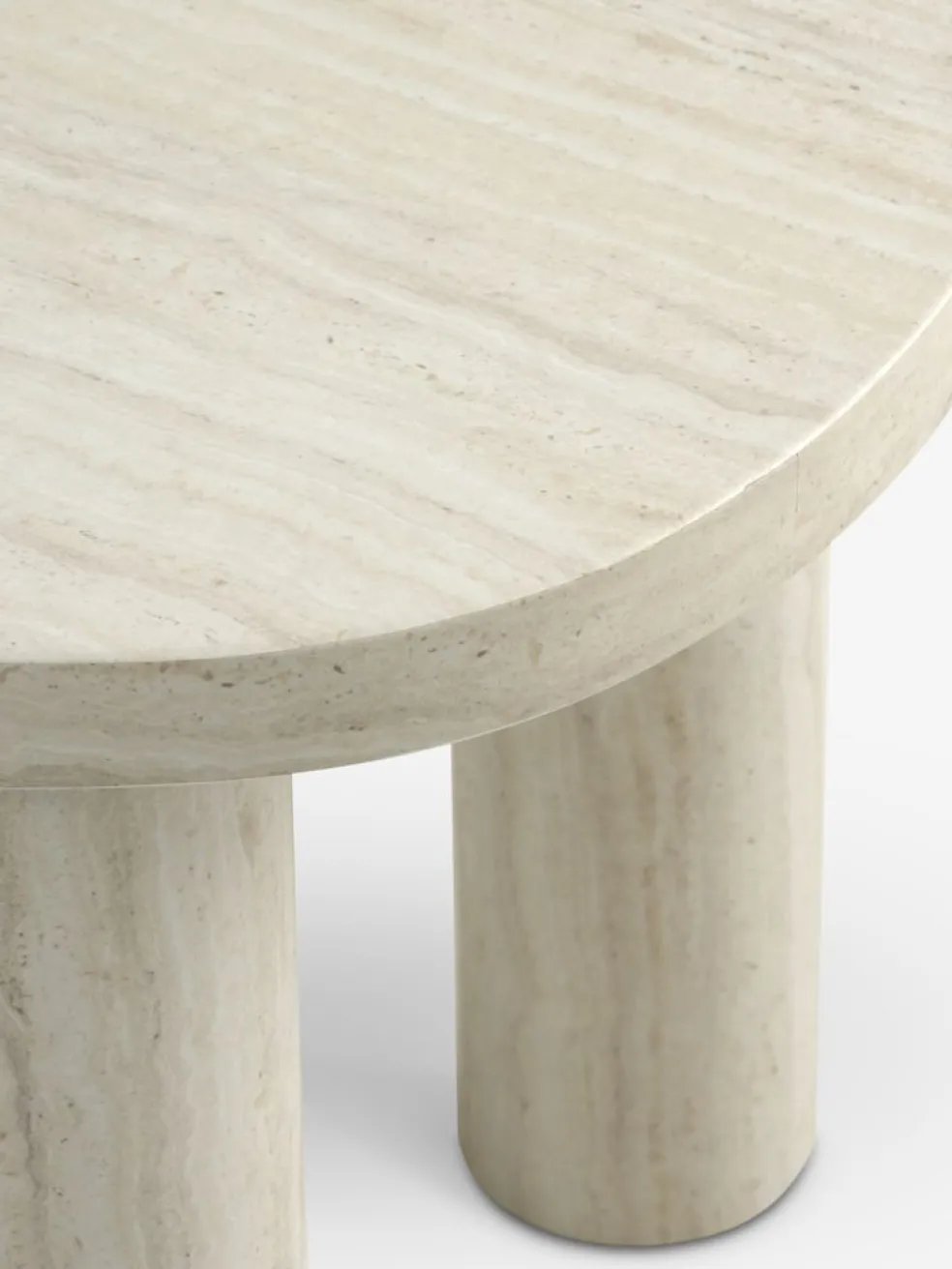 LUNDEBORGTable basse LUNDEBORG 68x85 coloris travertin
