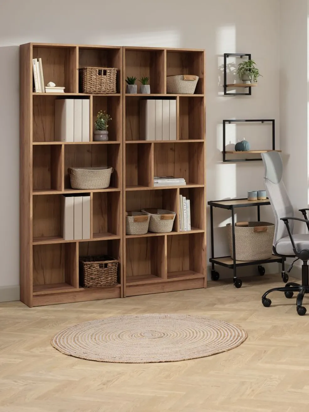 MOSBJERGBibliothèque MOSBJERG 10 tablettes coloris chêne naturel