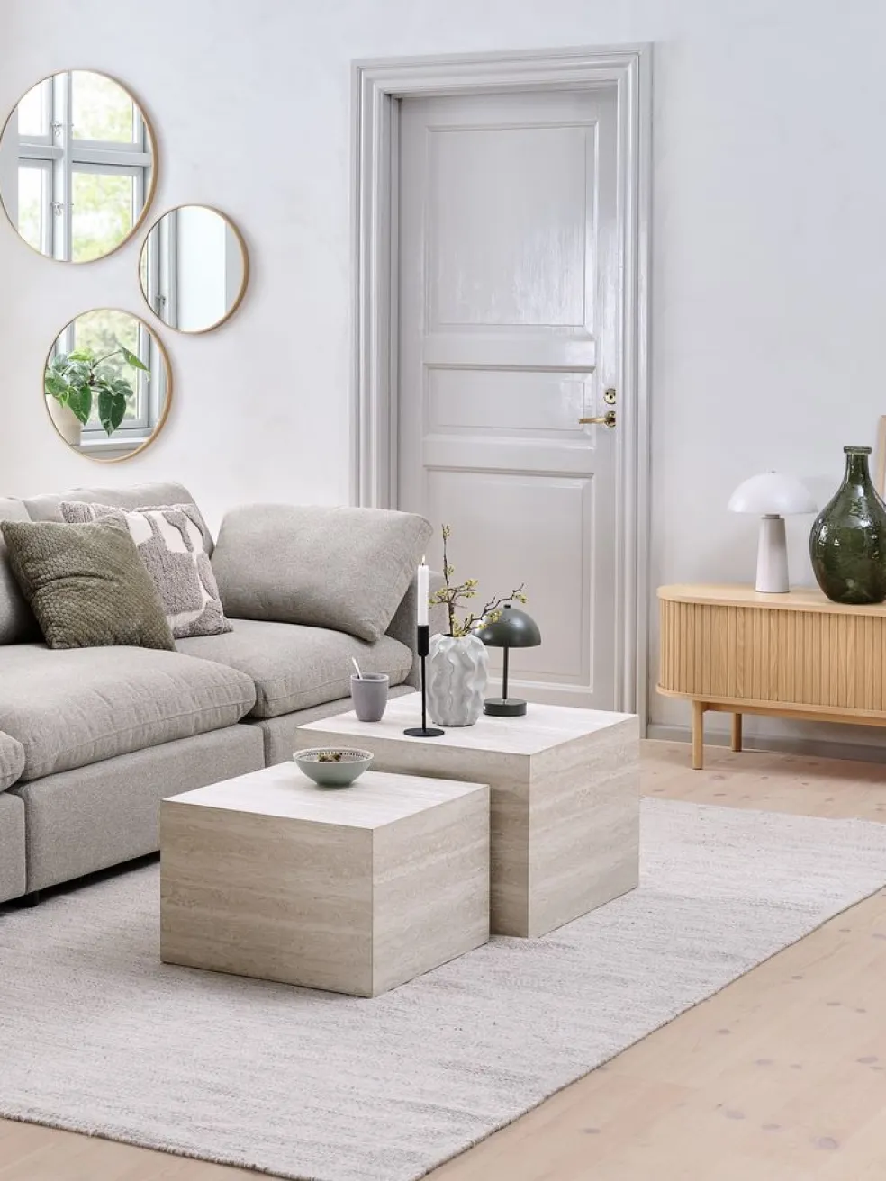 ROLSTEDTable basse ROLSTED 58x58/50x50 coloris travertin 2pcs