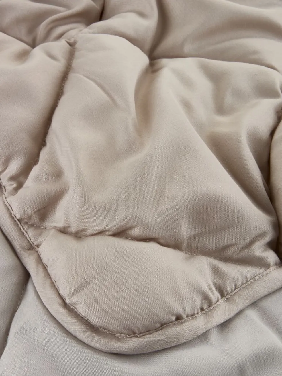 STETINDENBasicCouette synthétique 240x220 STETINDEN légère
