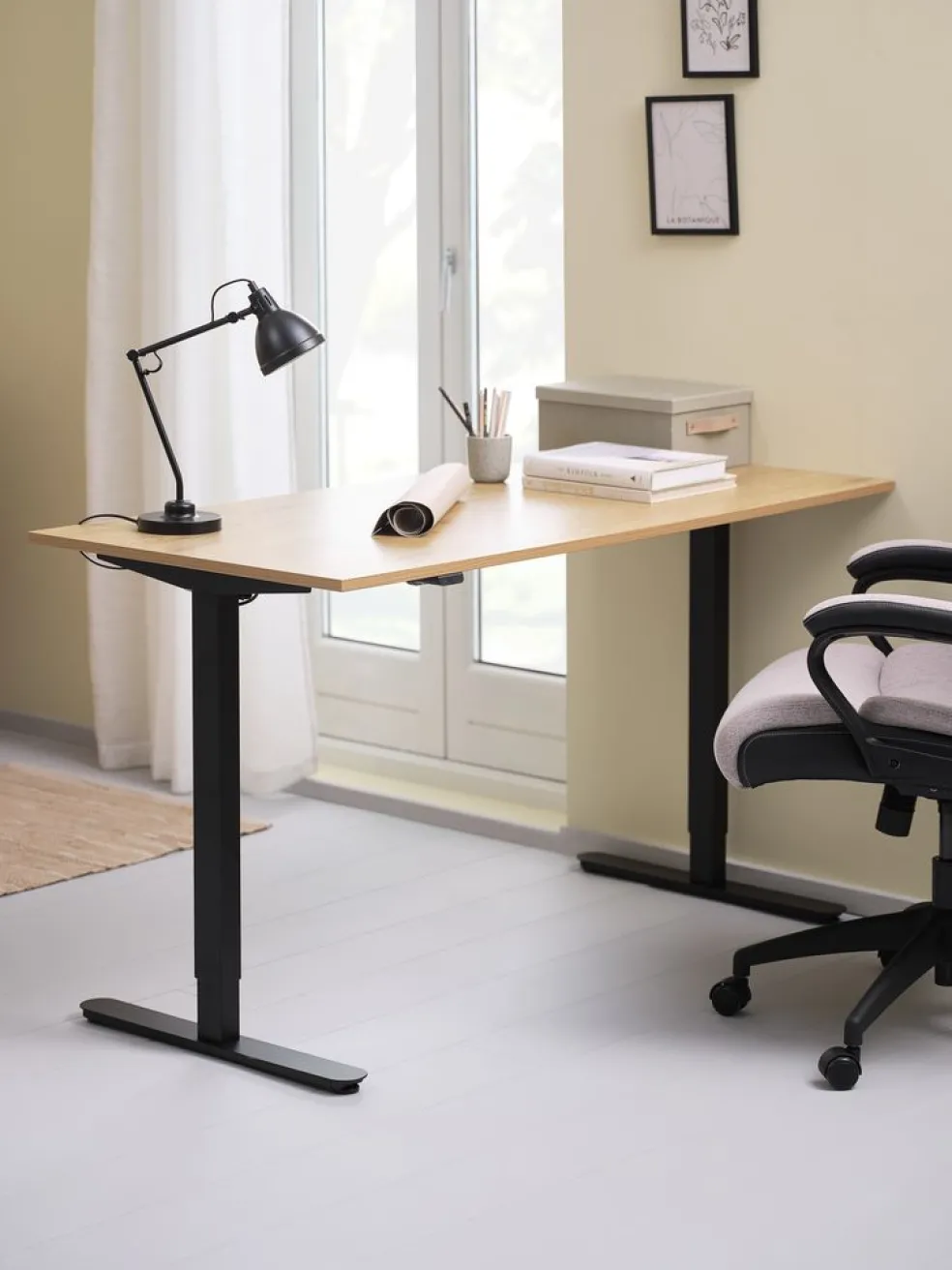 SVANEKEBureau à hauteur ajustable SVANEKE 70x140 coloris chêne/noir