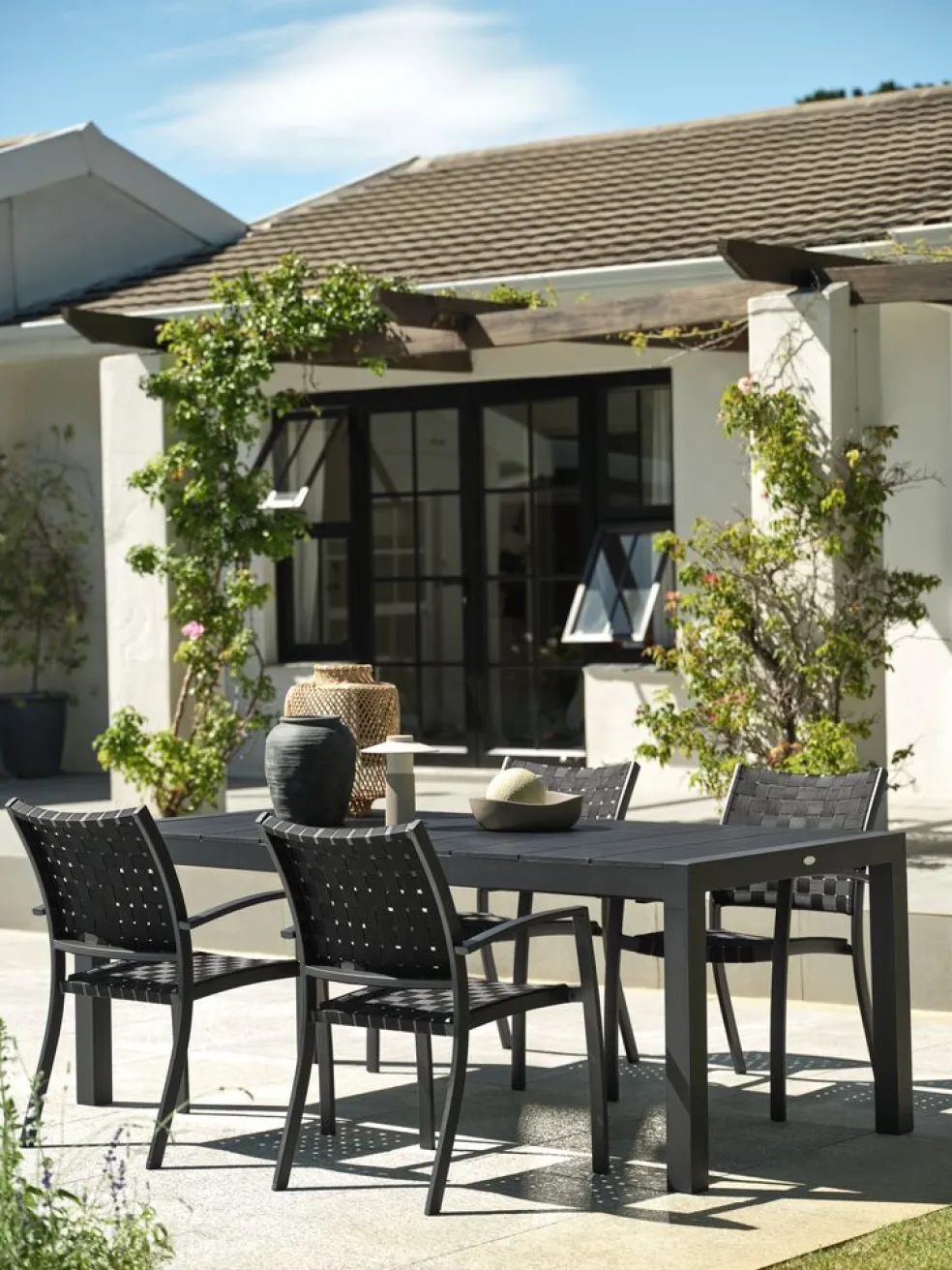 TYDALTable de jardin TYDAL l95xl208/272 noir