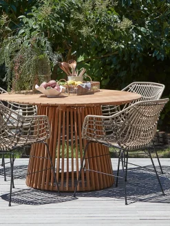 UDBYNEDER + ILDERHUSEUDBYNEDER Ø120 table teck + 4 ILDERHUSE chaises natural