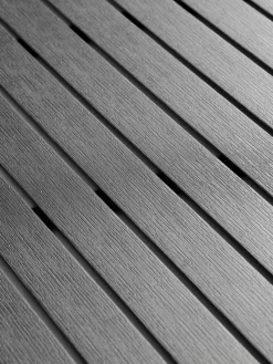 VIERLI + TRILLEVALLENVIERLI L149 table + 4 TRILLEVALLEN chaises noir