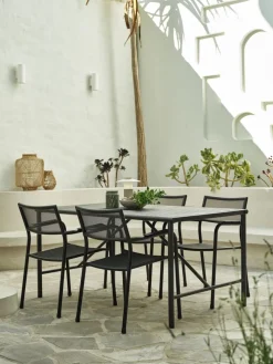 VIERLITable de jardin VIERLI l90xL149 noir